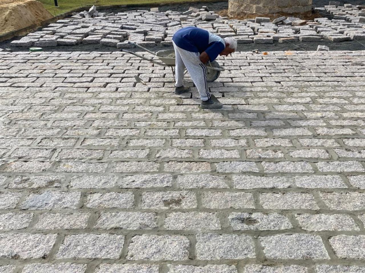 calçamento de pedras folheta